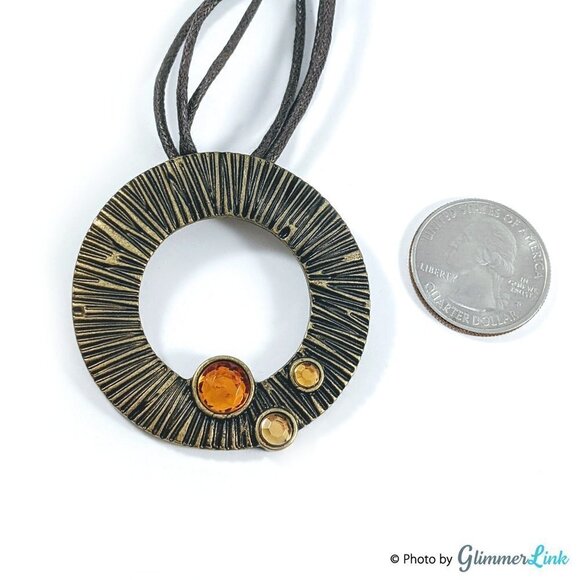 Boho Textured Open Circle Pendant Necklace - Picture 8 of 11